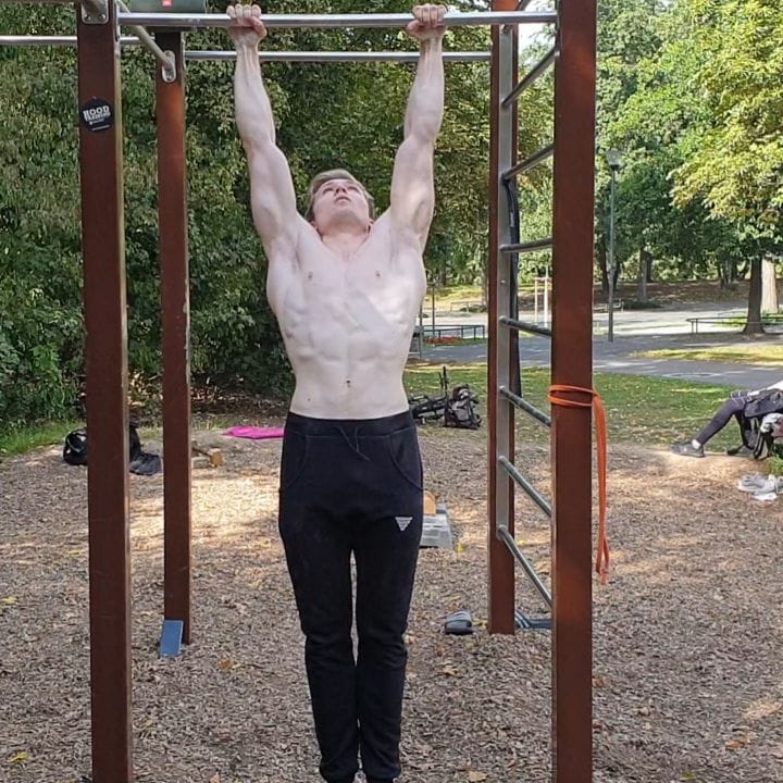 Post 4 by leon pilous on Instagram (video)