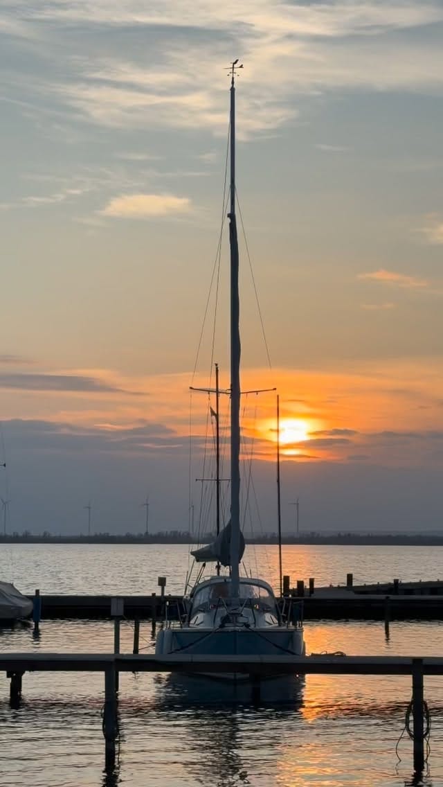 Post 7 by sail&bulli_bert | Sailing & Vanlife on Instagram (video)