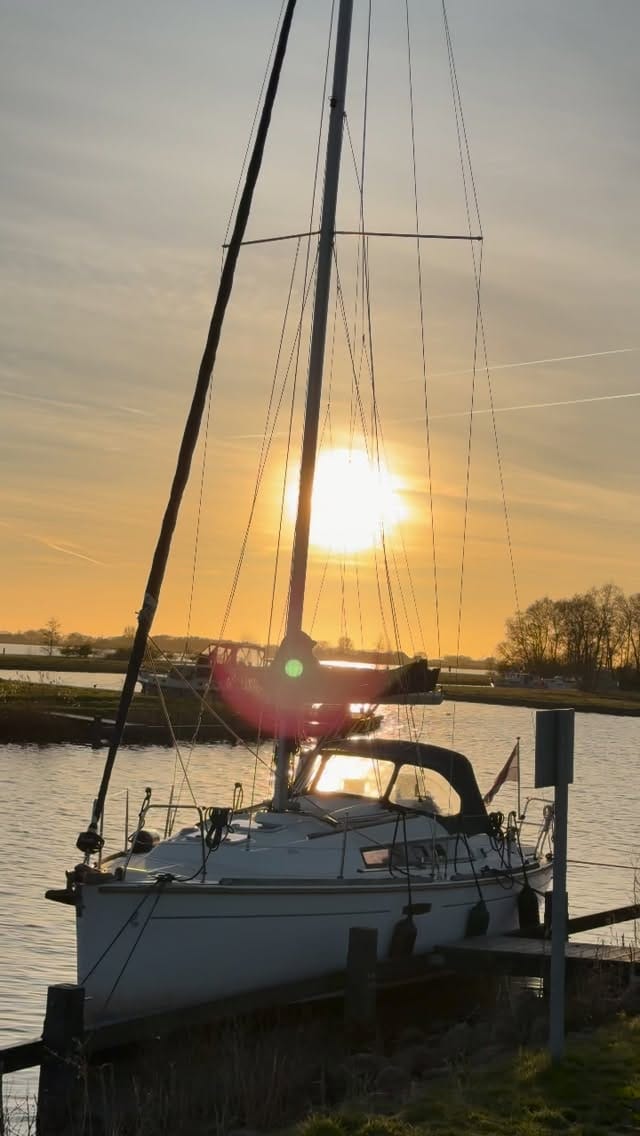 Post 6 by sail&bulli_bert | Sailing & Vanlife on Instagram (video)