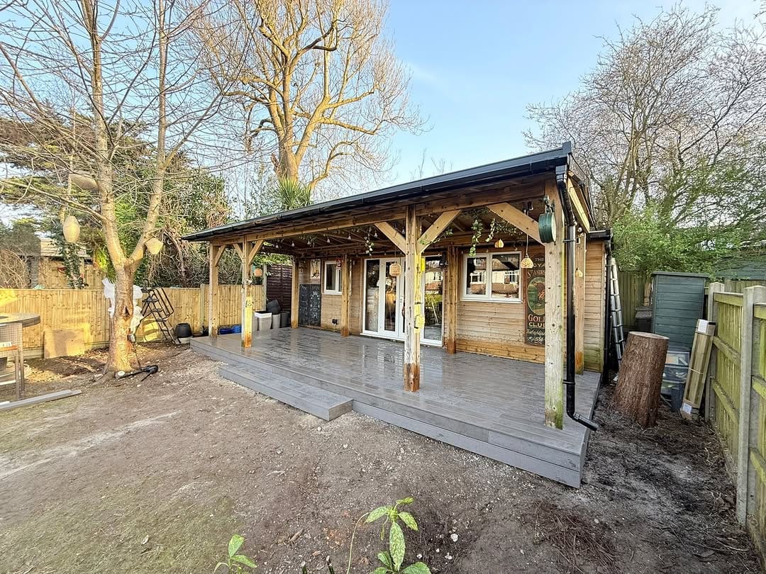 Post 4 by RIVERSIDE GARDEN ROOMS on Instagram (carousel)