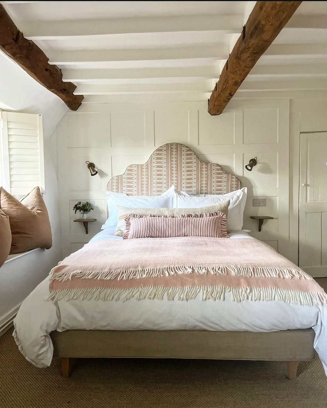 Post 1 by Luxury Cottage in the Cotswolds on Instagram (image)