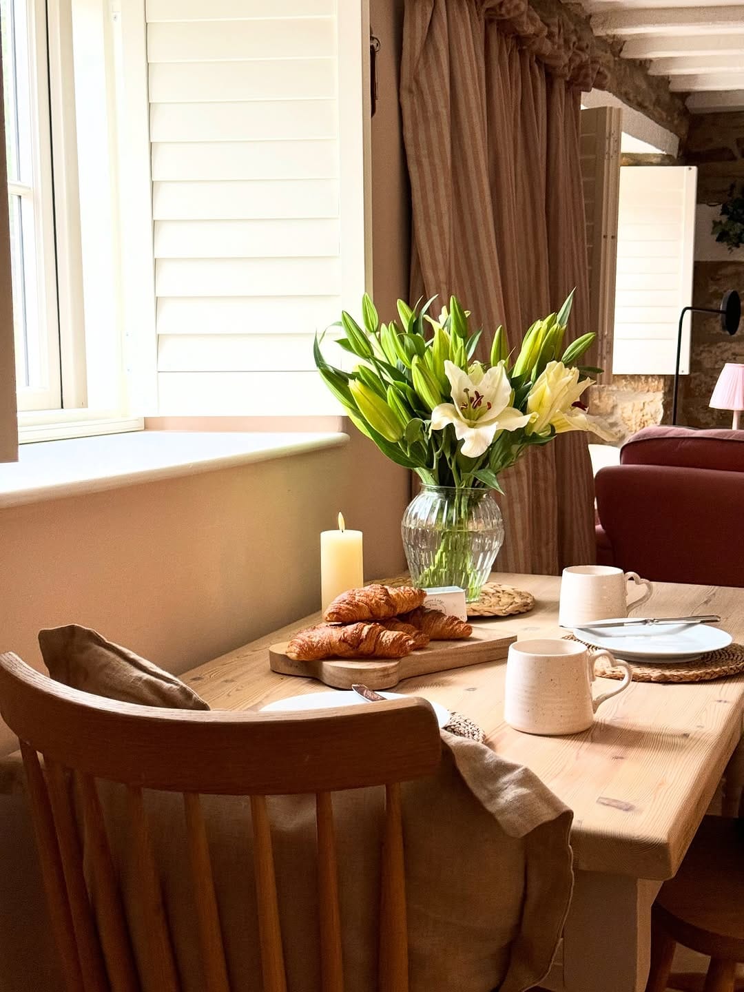 Post 3 by Luxury Cottage in the Cotswolds on Instagram (image)