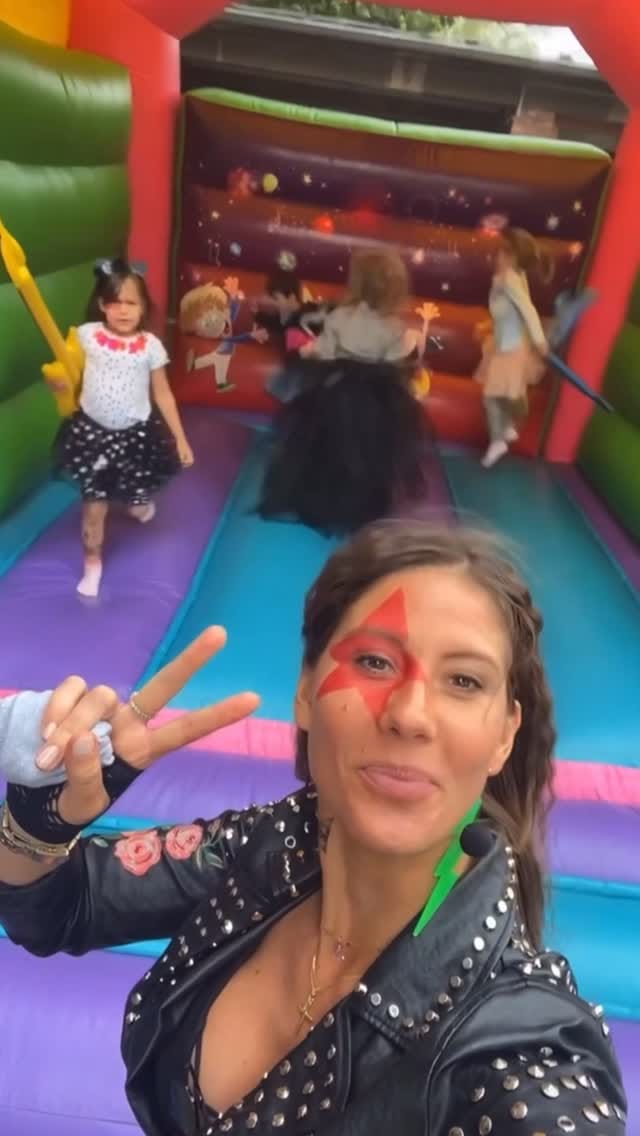 Post 1 by Nina Knopek on Instagram (video)