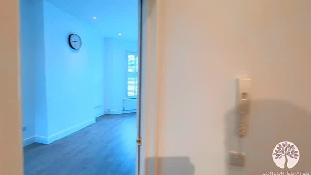 Post 6 by LONDON ESTATES on Instagram (video)