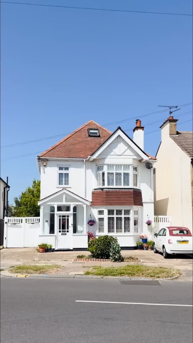 Post 1 by Home Estate Agents on Instagram (video)