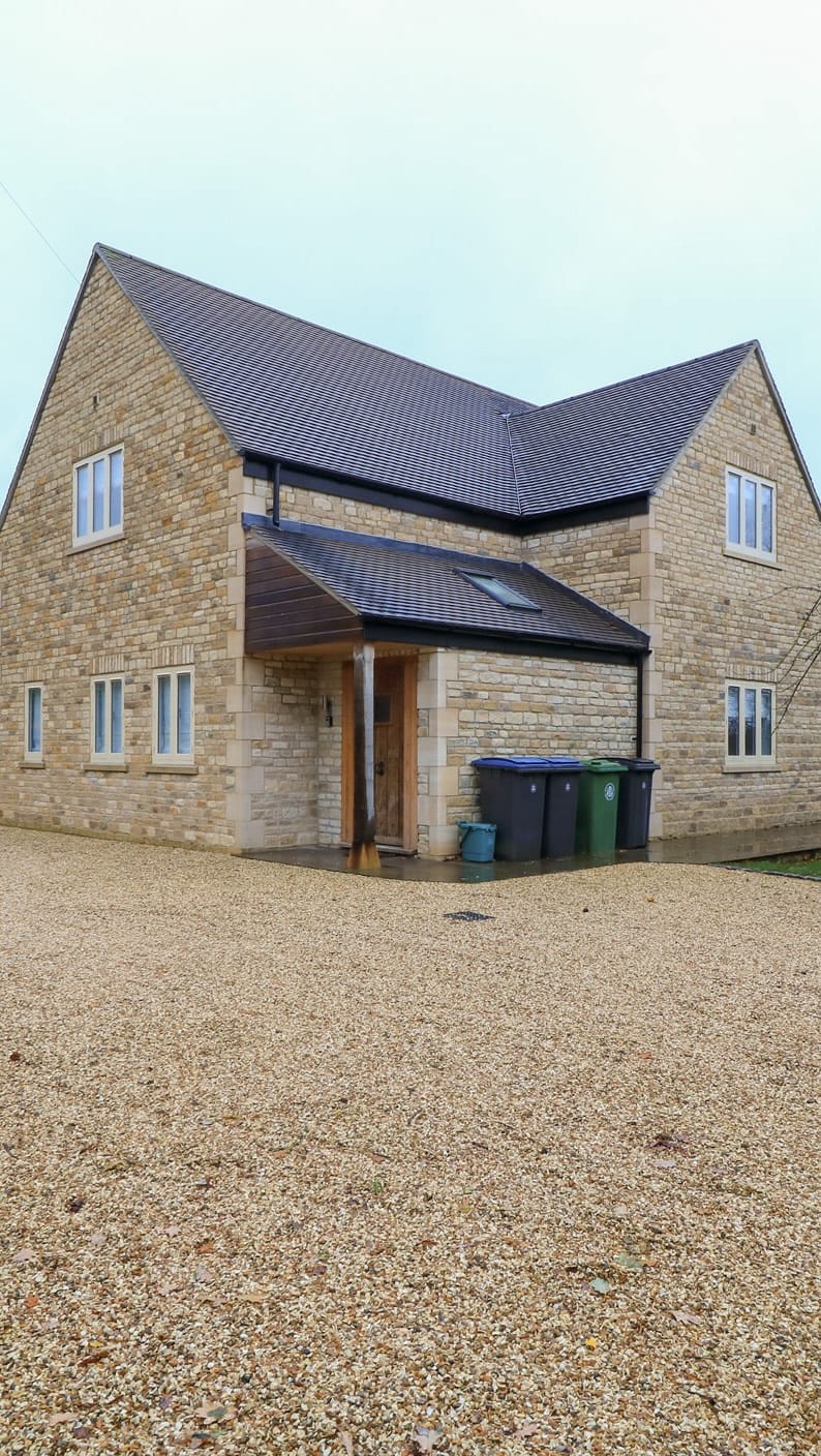 Post 7 by Manor Cottages on Instagram (video)