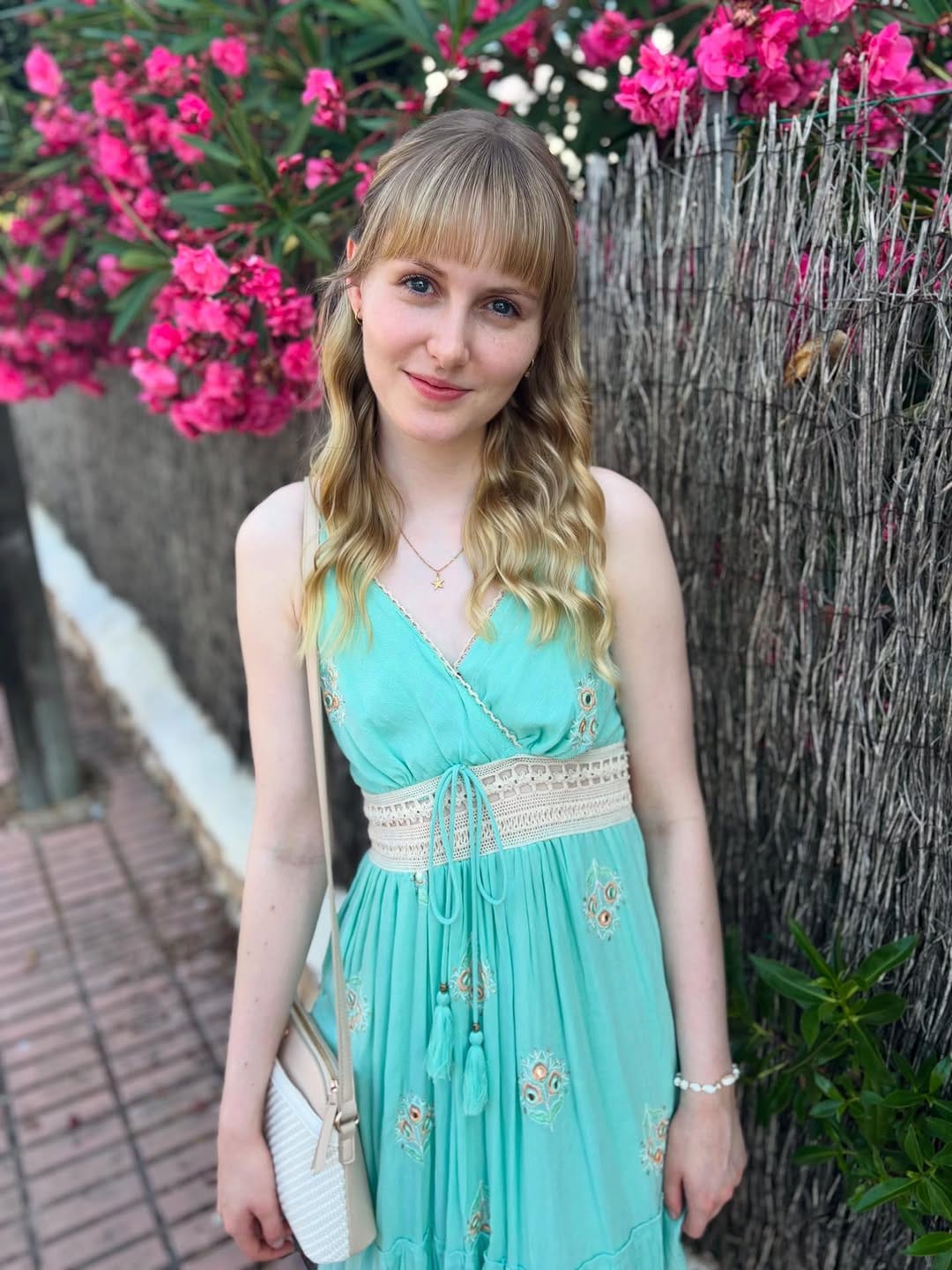 Post 9 by 𝑳𝒆𝒐𝒏𝒊𝒆 𝑴𝒊𝒄𝒉𝒆𝒍𝒍𝒆 𝑷𝒐𝒍𝒍𝒐𝒌 ♡ on Instagram (carousel)