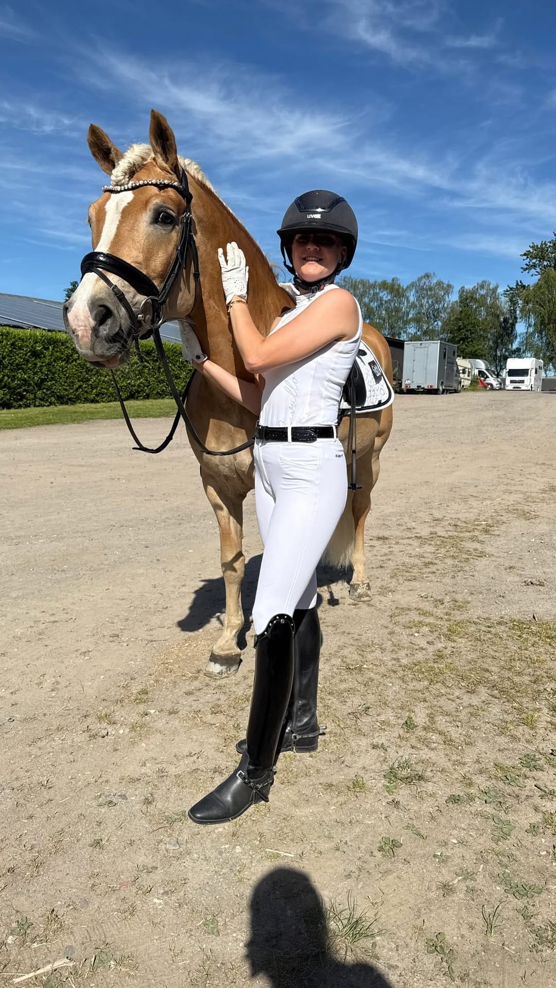 Post 3 by Anja Federwisch on Instagram (video)