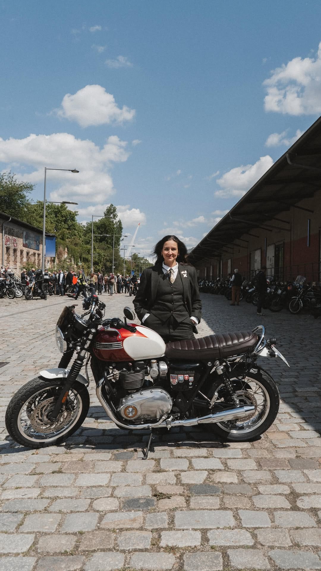 Post 2 by Ani | Triumph Bonneville T120 on Instagram (video)