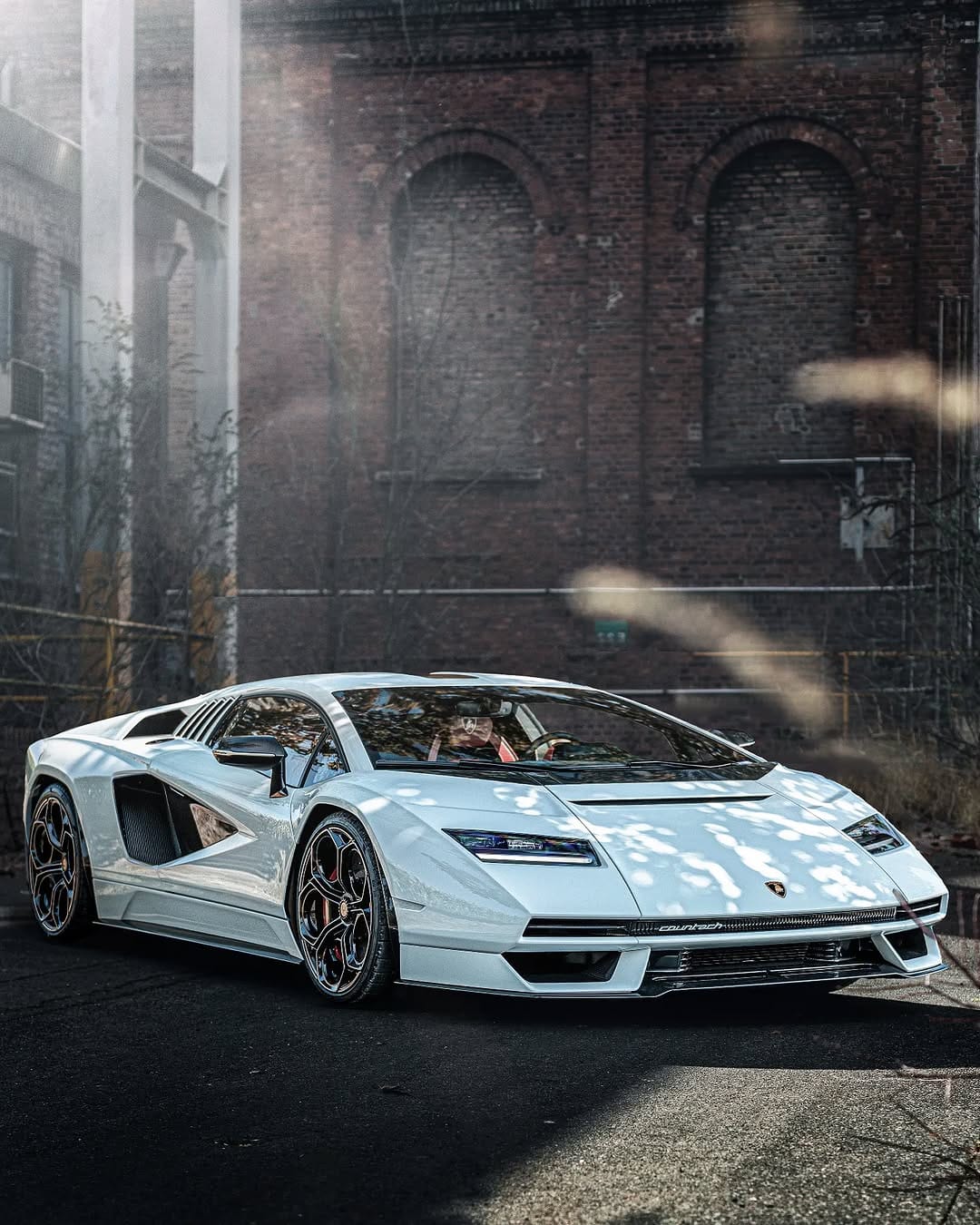 Post 2 by Florian Dittrich on Instagram (image)
