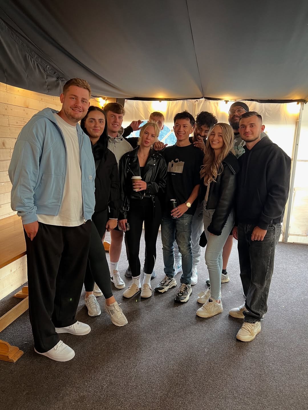 Post 6 by 𝓣𝓱𝓮 𝓞𝓽𝓱𝓮𝓻𝓼𝓽𝓾𝓯𝓯 Youtuber on Instagram (carousel)