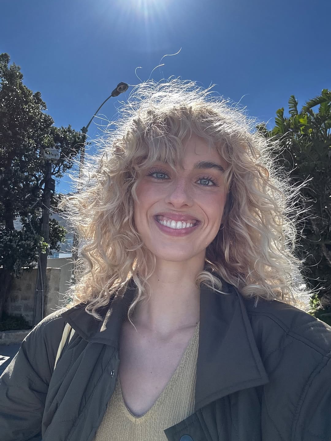 Post 8 by Amélie Lydia Arndt on Instagram (carousel)