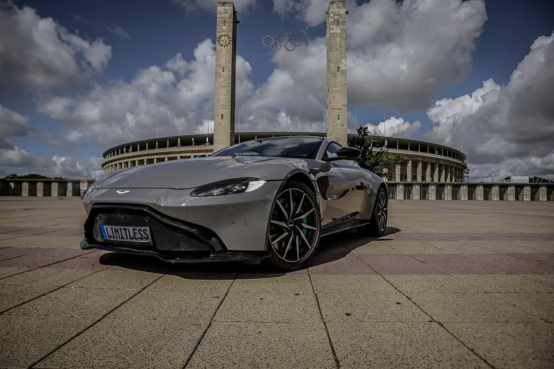 Post 10 by Limitless Performance on Instagram (carousel)