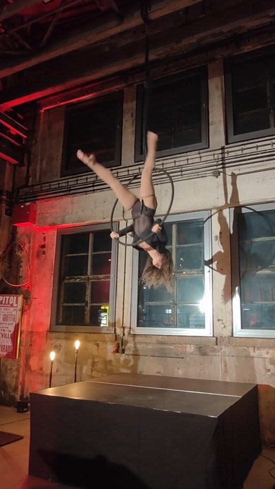 Post 10 by Julia Wahl on Instagram (video)
