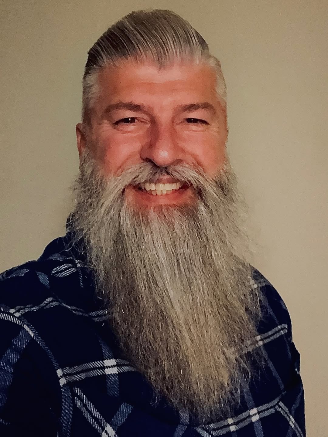 Post 2 by Tolga Yildirim | beard expert on Instagram (image)