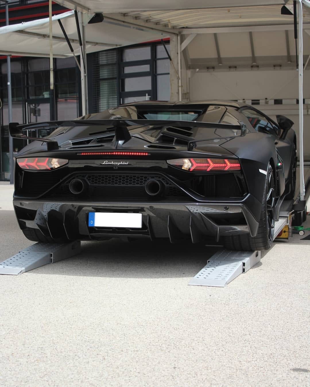 Post 10 by Marcel on Instagram (image)