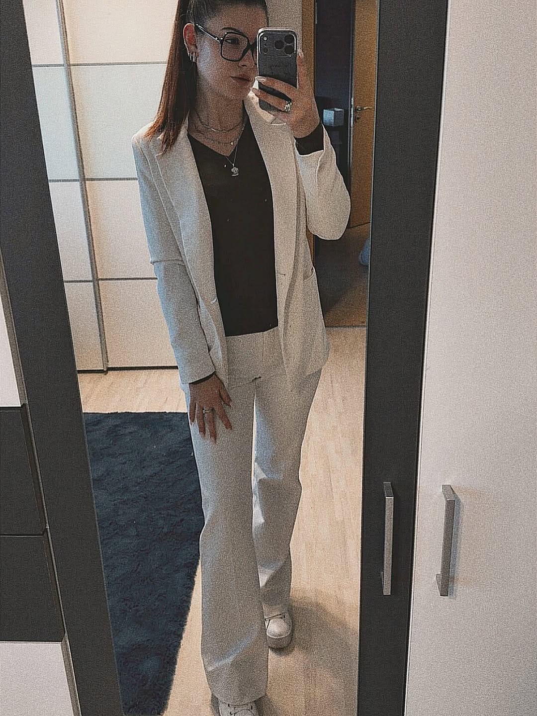 Post 3 by 𝐀𝐧𝐠𝐞𝐥𝐢𝐧𝐚 🌹 on Instagram (carousel)