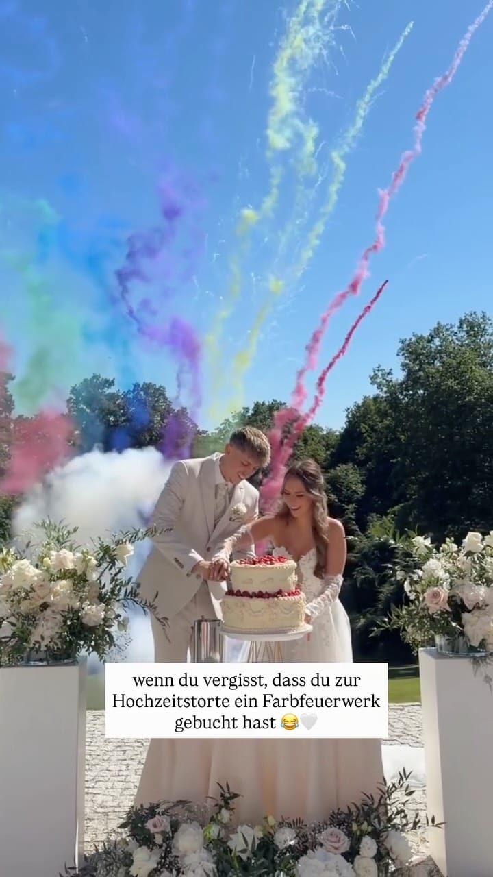 Post 2 by Sofia Ruff | Wedding Photo & Film on Instagram (video)