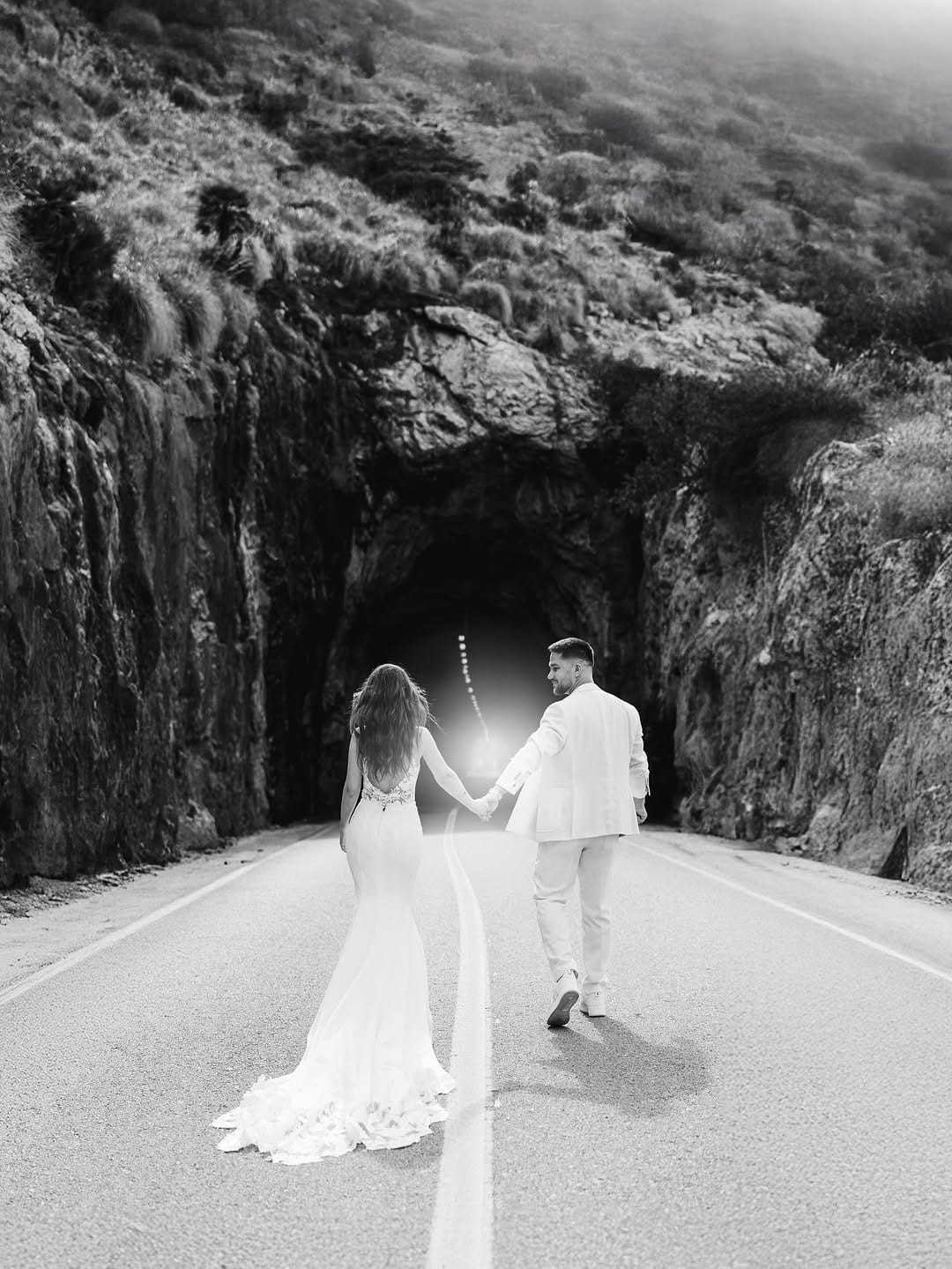 Post 5 by Sofia Ruff | Wedding Photo & Film on Instagram (carousel)