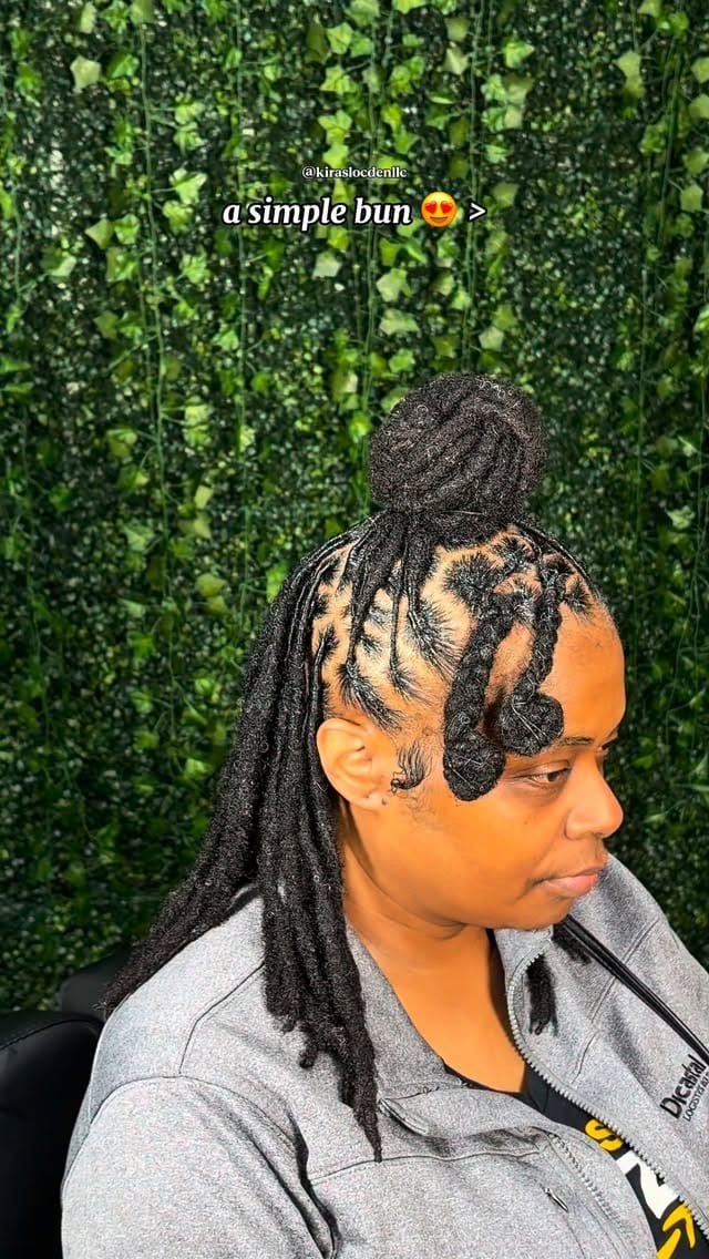 Post 1 by Kira 🤍 | CERTIFIED LOCTICIAN 🪮| 📍 WESTLAND, MI on Instagram (video)