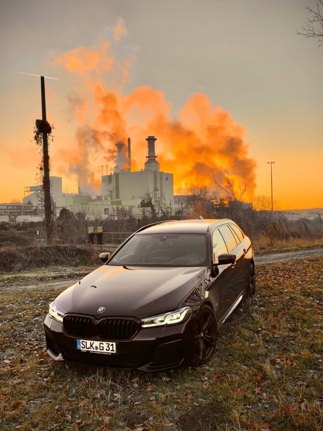 Post 4 by Oliver Müller on Instagram (image)