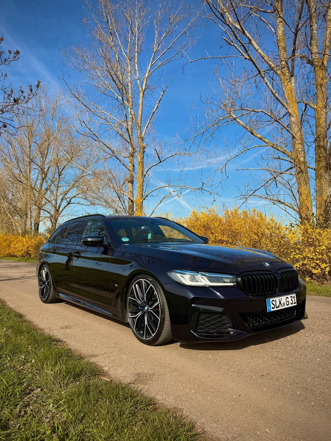Post 1 by Oliver Müller on Instagram (image)