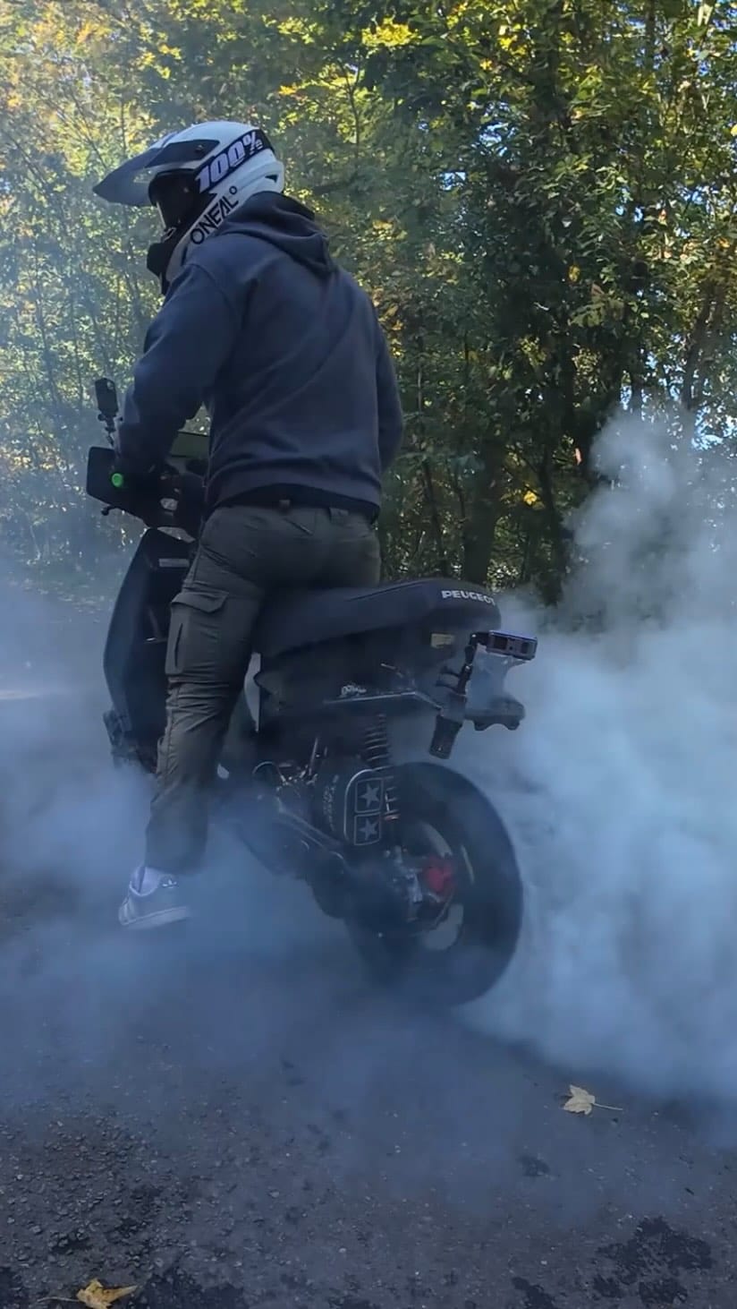 Post 5 by Flo Runte on Instagram (video)