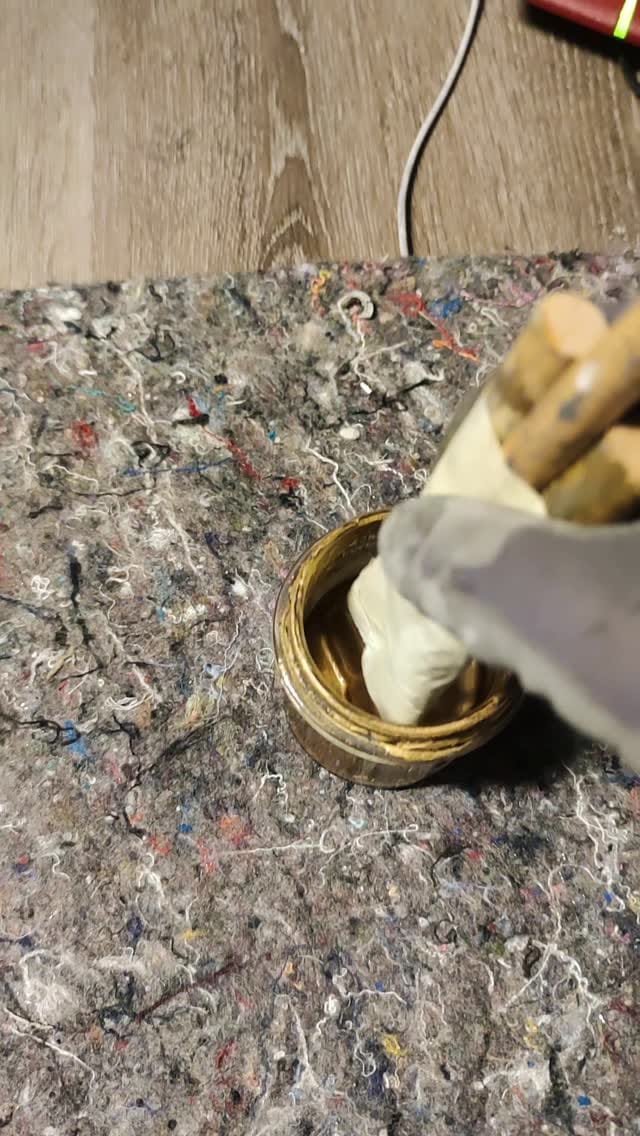 Post 9 by handkrampf | art on Instagram (video)