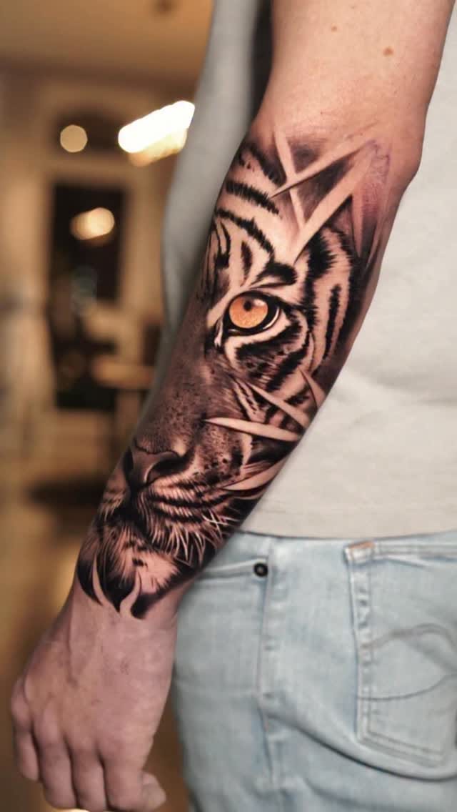 Post 5 by Filip Božin • Tattoo Artist on Instagram (video)