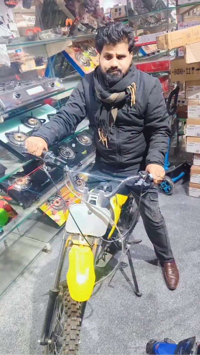 Post 5 by Ritesh Singh on Instagram (video)