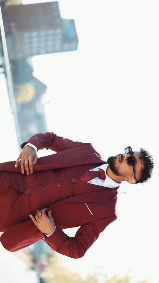 Post 6 by Kiritharan Yogendran on Instagram (video)