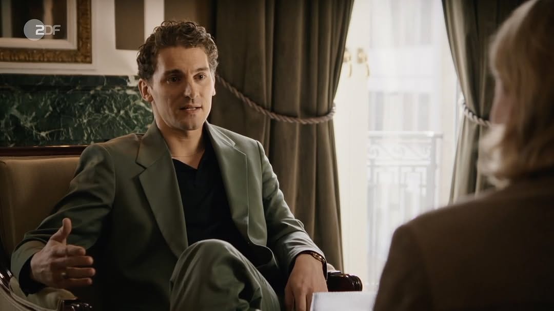 Post 9 by Martin Bruchmann   •  actor / singer on Instagram (carousel)