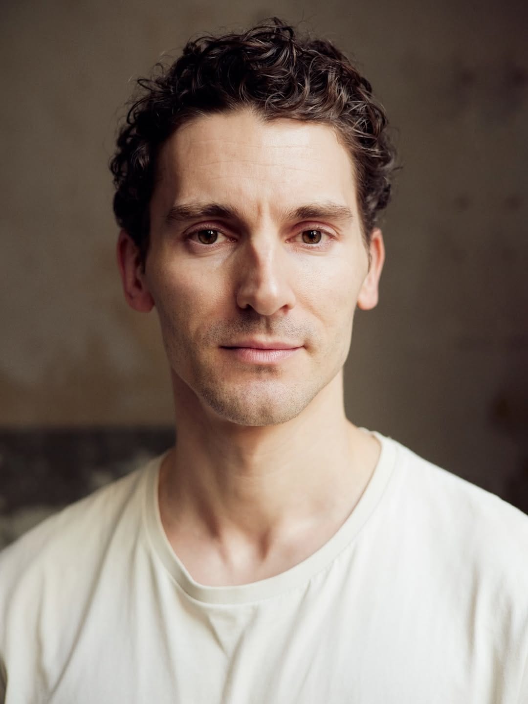 Post 5 by Martin Bruchmann   •  actor / singer on Instagram (image)