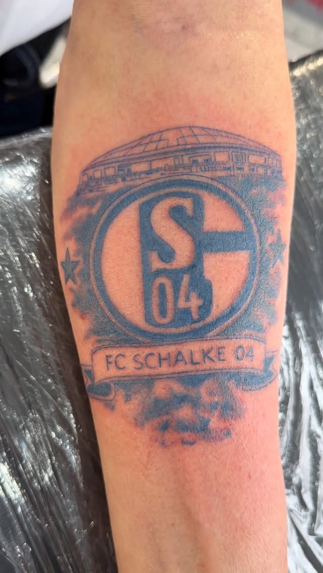 Post 10 by Schmierfink TATTOO Studio on Instagram (video)