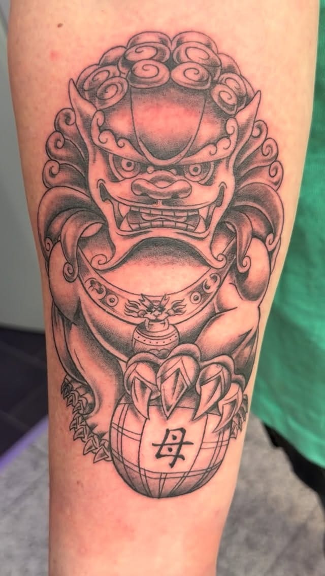 Post 4 by Schmierfink TATTOO Studio on Instagram (video)