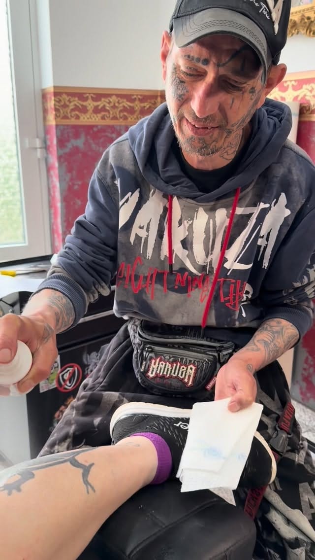 Post 6 by Schmierfink TATTOO Studio on Instagram (video)