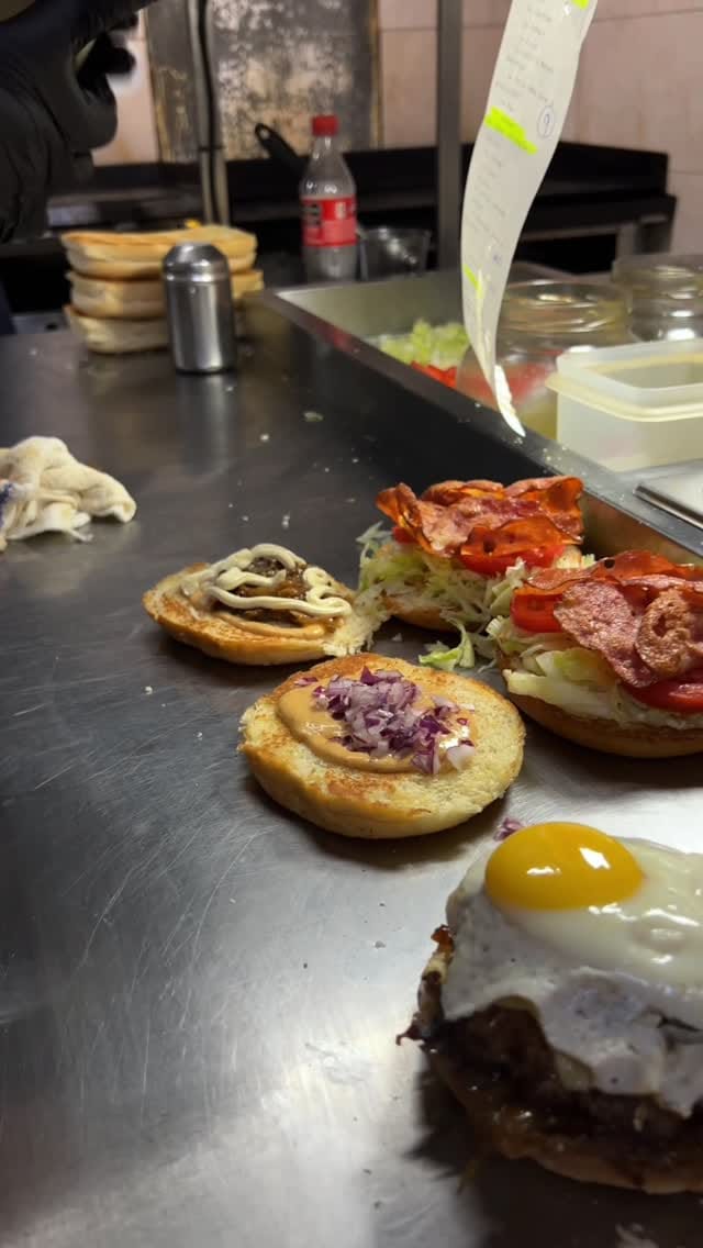 Post 3 by Emma gourmet on Instagram (video)