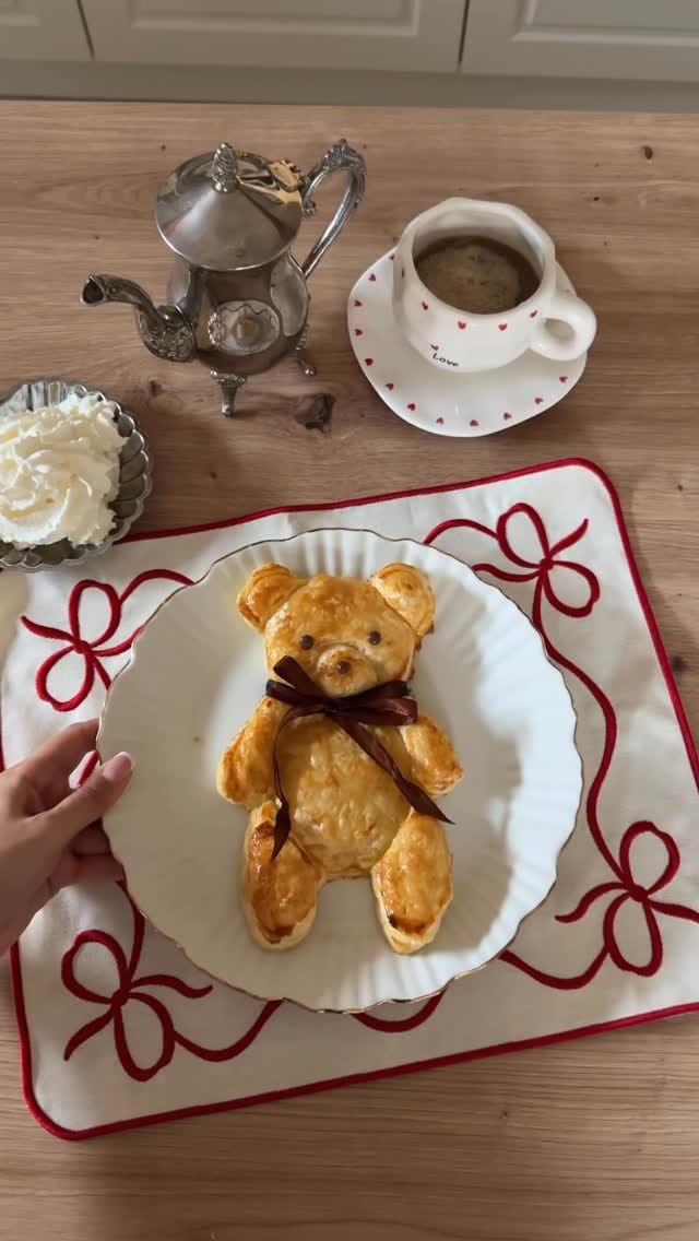 Post 8 by AESTHETIC | CREATOR on Instagram (video)