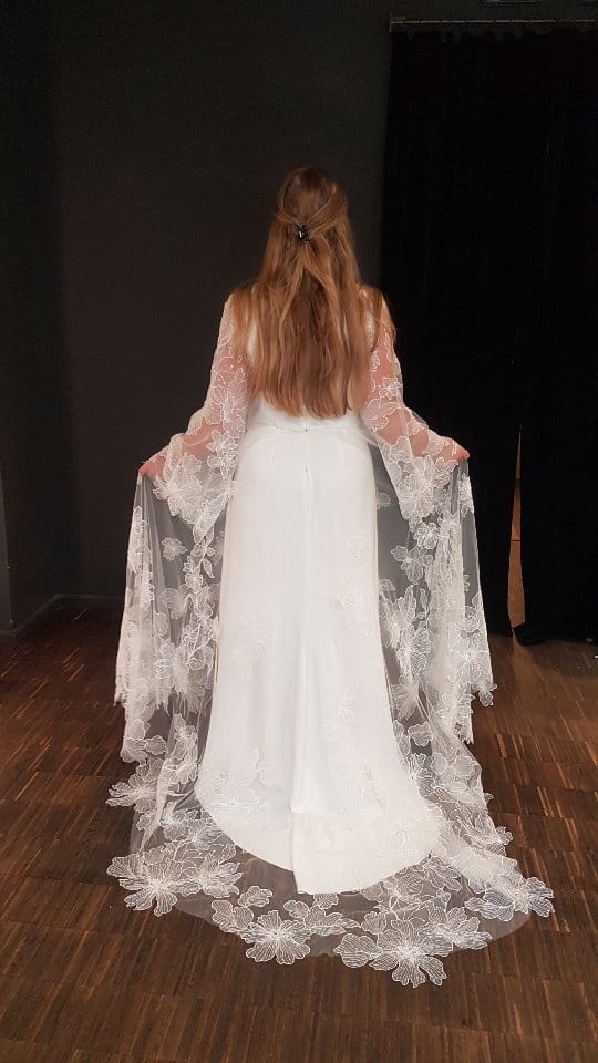 Post 3 by Franziska Burgert Atelier on Instagram (video)