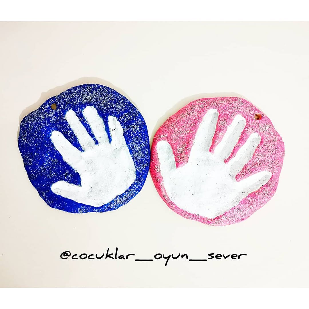 Post 3 by feyza emir on Instagram (image)