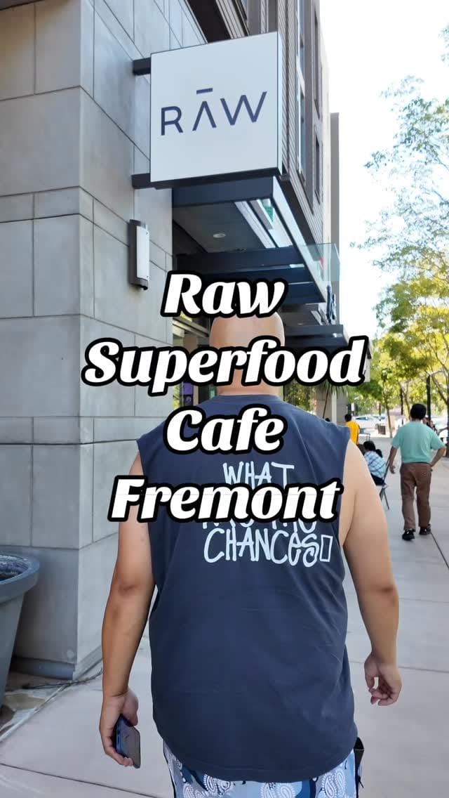 Post 10 by RĀW | Superfood Café on Instagram (video)
