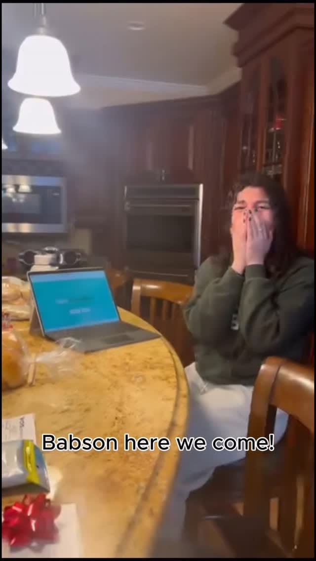 Post 6 by Babson Undergraduate Admission on Instagram (video)