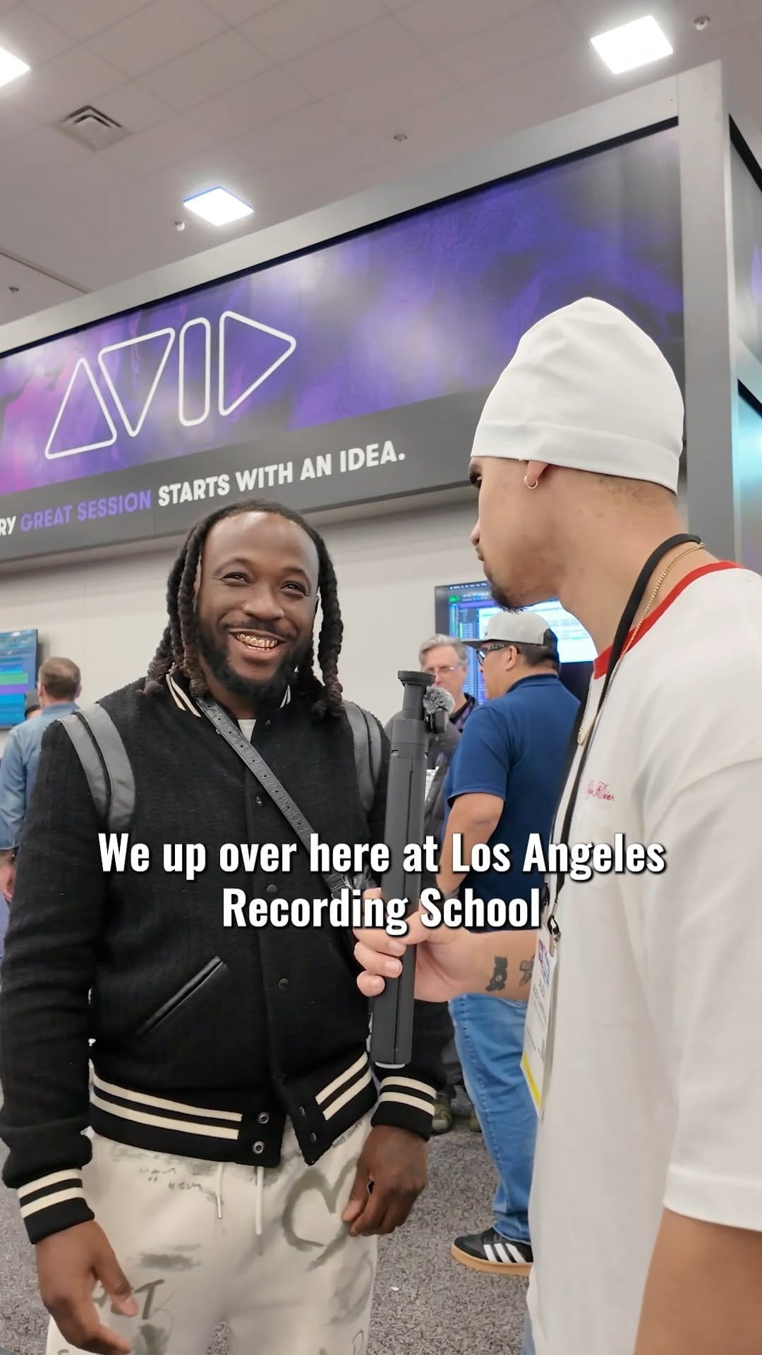 Post 10 by Los Angeles Recording School on Instagram (video)