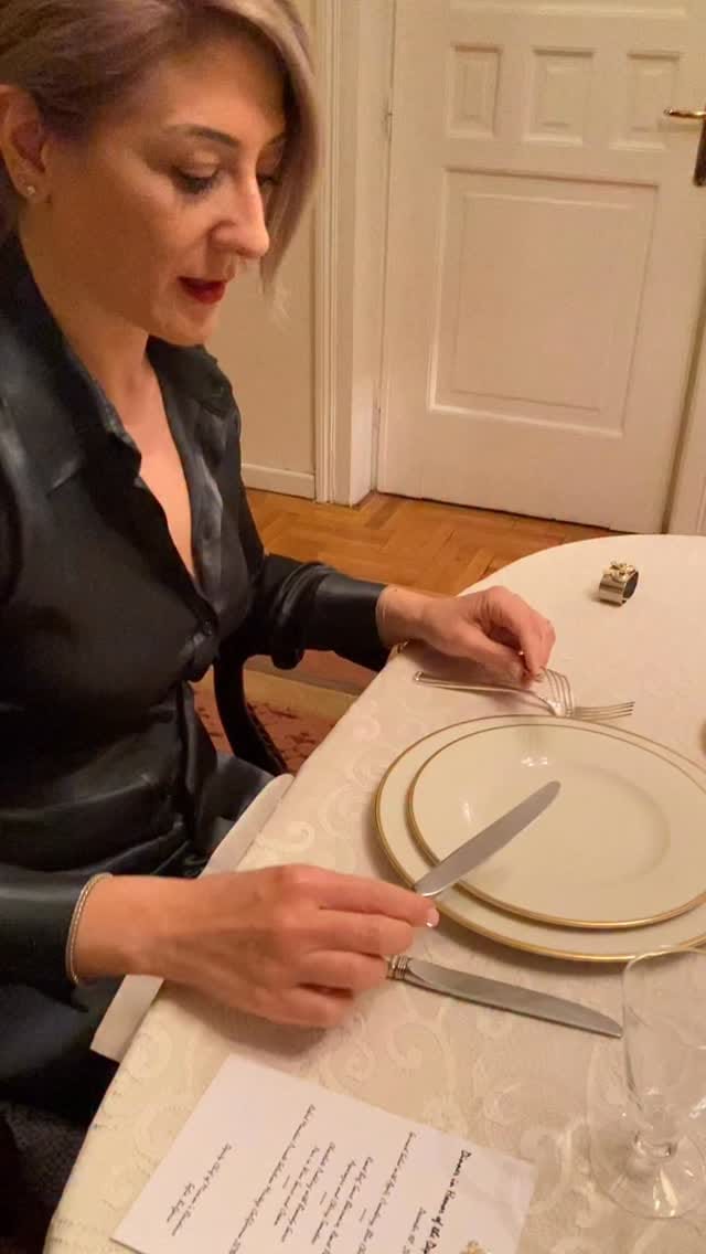Post 6 by Anıl Friedman on Instagram (video)