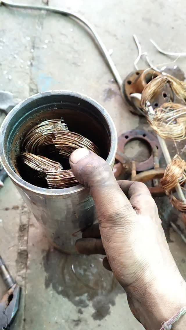 Post 4 by Anshul Kurmi on Instagram (video)
