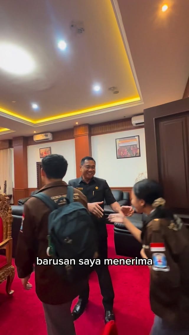 Post 1 by Osis Dosman on Instagram (video)