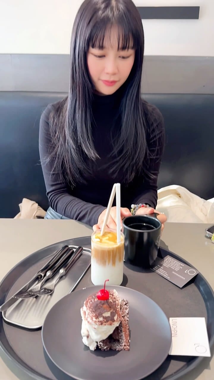 Post 8 by Jiayin feng on Instagram (video)
