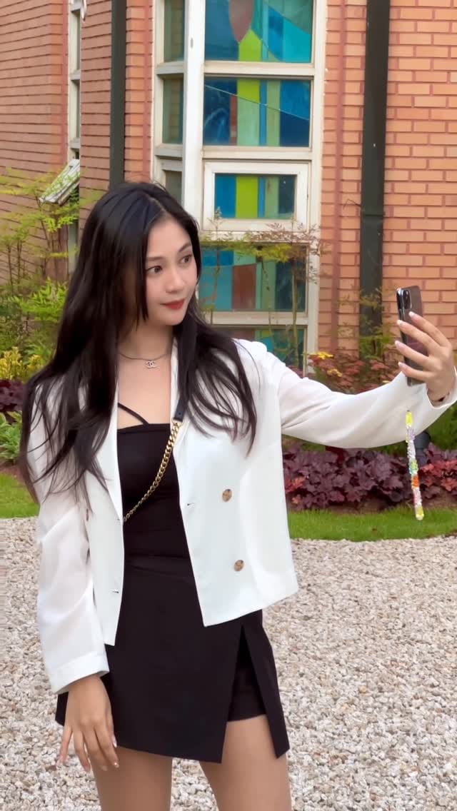 Post 5 by Jiayin feng on Instagram (video)