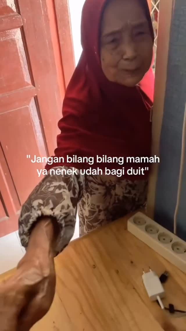 Post 5 by Berbagi_kebaikan on Instagram (video)