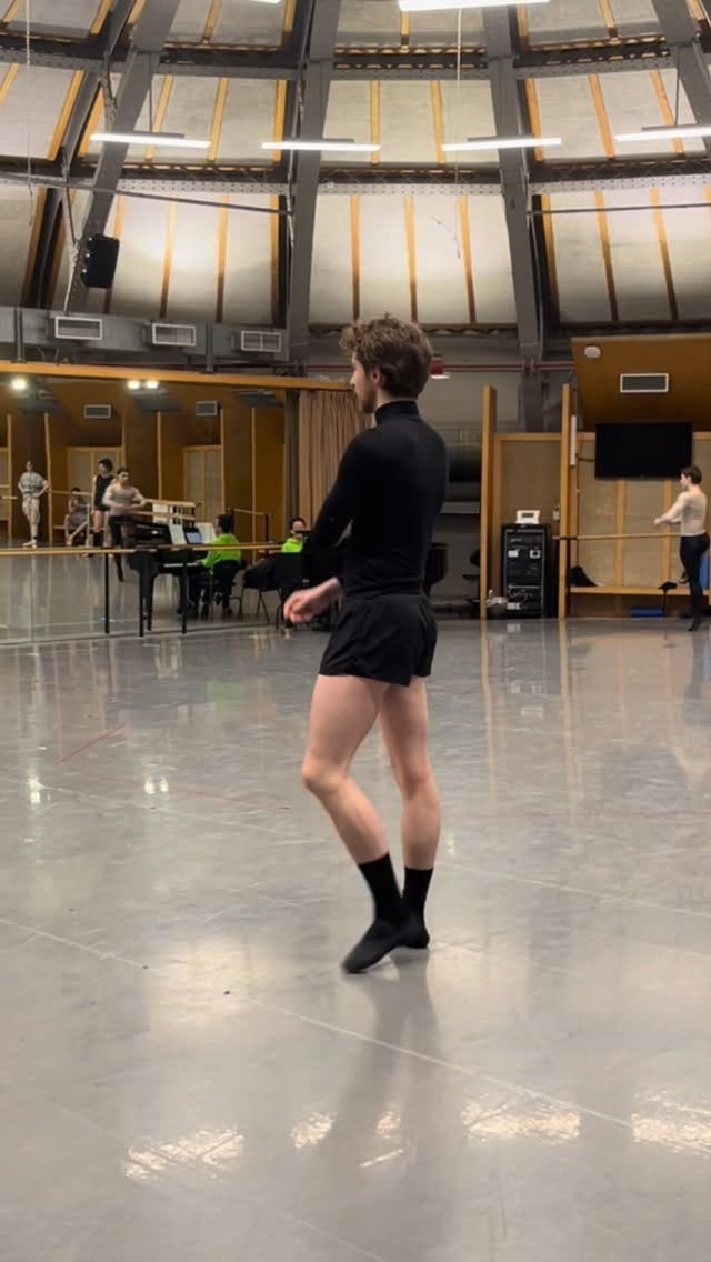 Post 5 by Rubens Simon on Instagram (video)